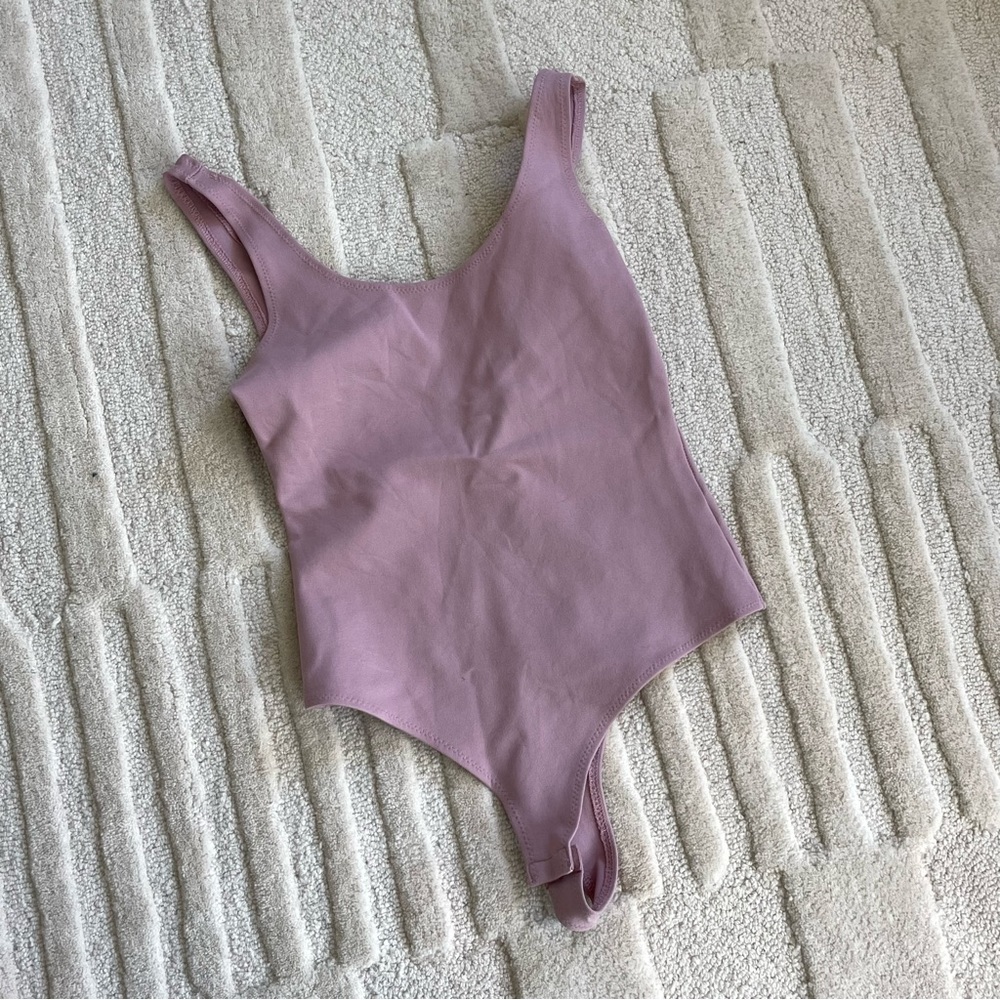 Sz Small Veveret Body suit